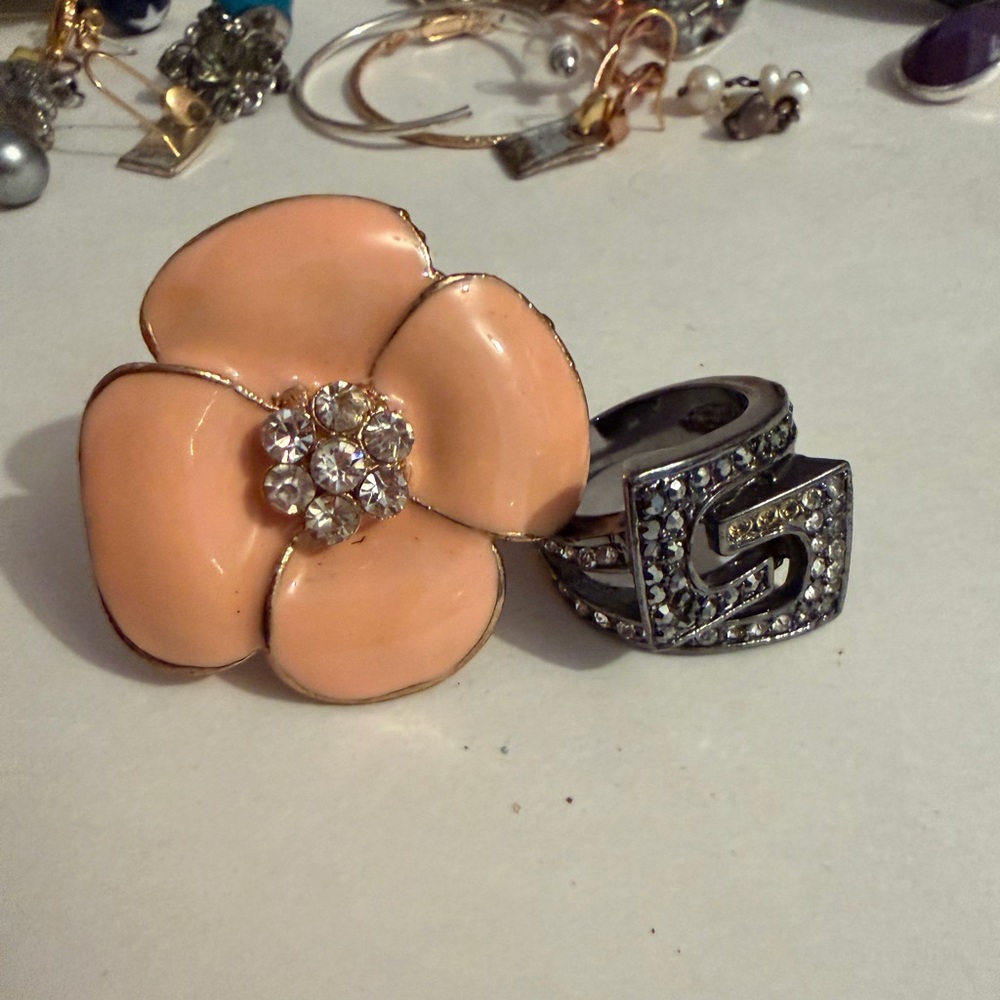 Large Statement Flower Ring And Black Ring Bundle - image 2